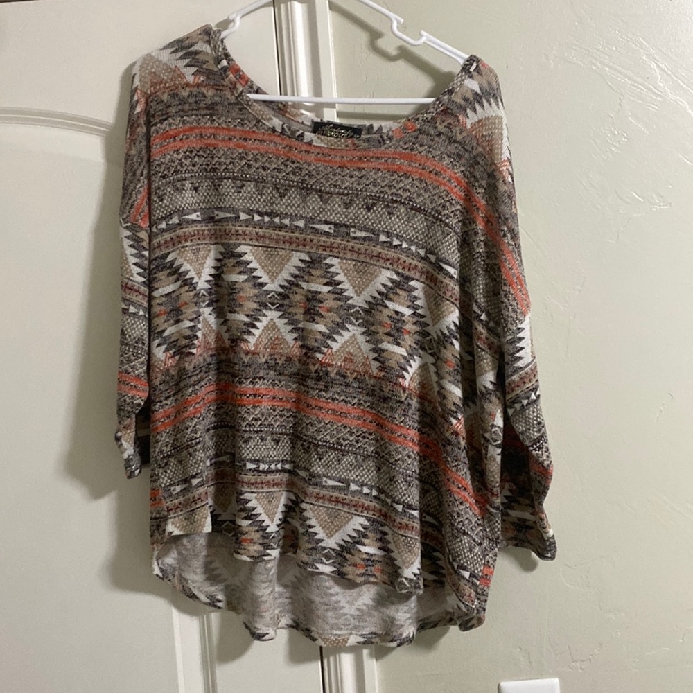 Mid Sleeve Shirt